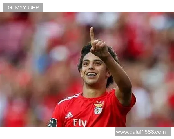 汇聚全球足球巨星魅力 展现顶级球员风采的精彩壁纸合集 汇聚全球足球巨星魅力 展现顶级球员风采的精彩壁纸合集