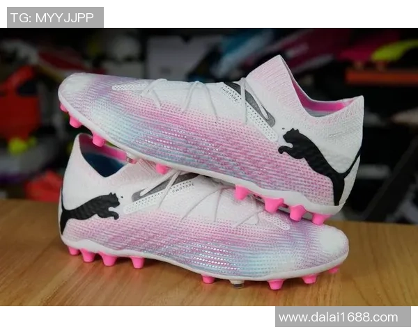 球星专属足球鞋设计解析每一双鞋背后的技术与创新 球星专属足球鞋设计解析每一双鞋背后的技术与创新