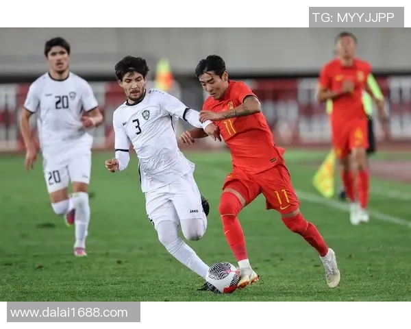 乌兹别克足球明星的崛起与影响力探索：从本土联赛到国际舞台的辉煌之路