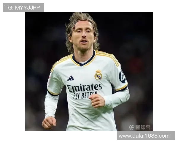 退役足球明星重返赛场背后的故事与未来计划解析